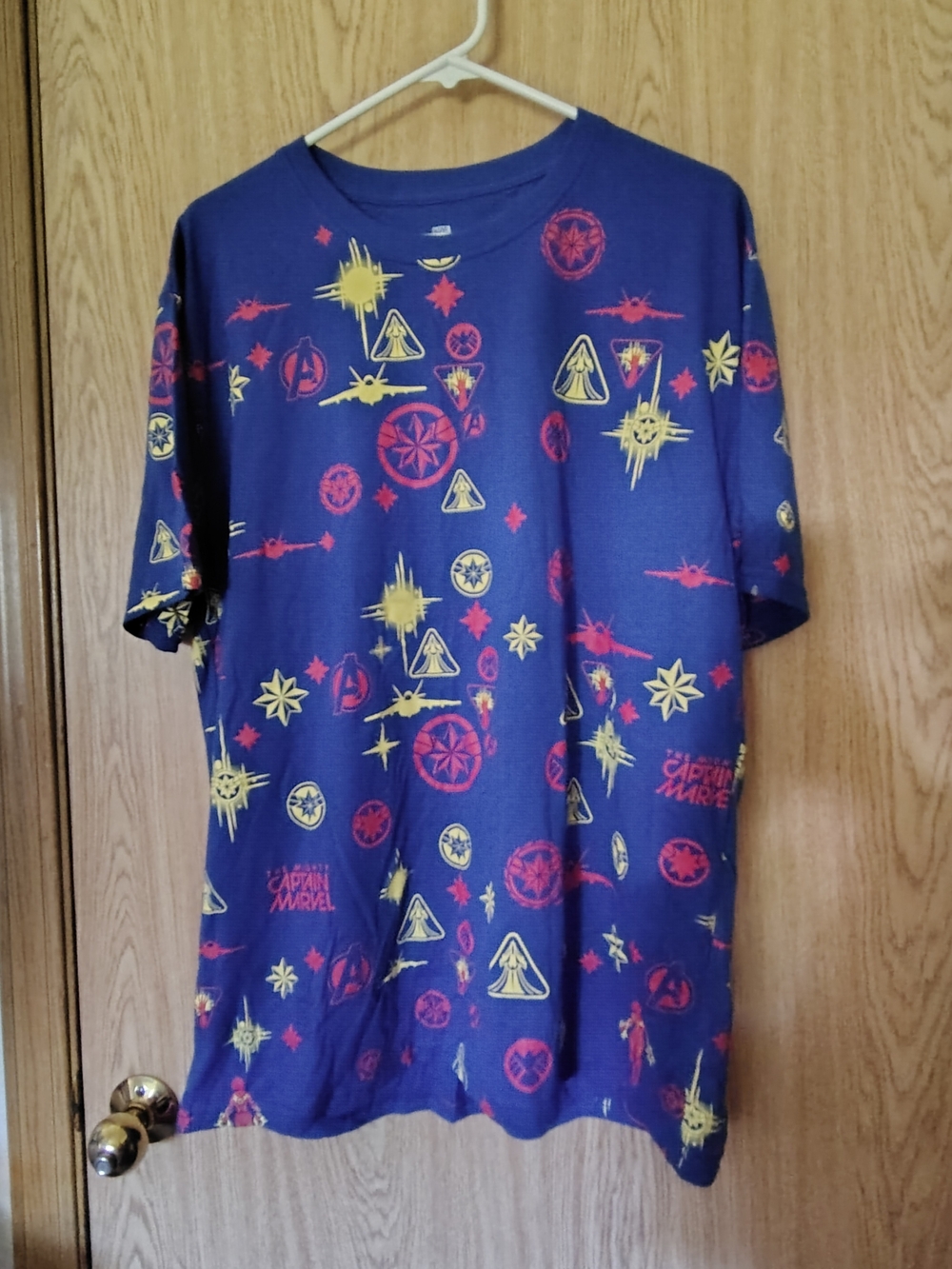 XL Marvel Captain Marvel All-Over Icon Print Graphic T-Shirt